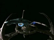USS Voyager opouští Deep Space 9 v roce 2371