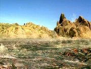 Ein Lavasee auf dem Hanon-Planet.