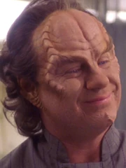 John Billingsley als Dr. Phlox