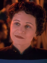 Dr. Elizabeth Lense auf Deep Space 9.