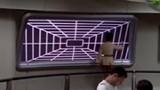 Der deaktivierte Hauptbildschirm der USS Enterprise.