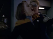 Seven of Nine tries to mate with Torres.