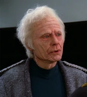 Amiral Leonard McCoy en 2364