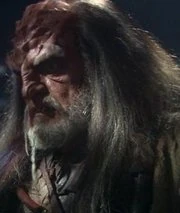 Almirante klingon en 2154.