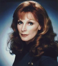 Doctora Beverly Crusher