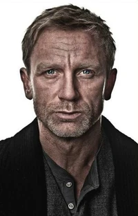 Mikael by Daniel Craig.jpg