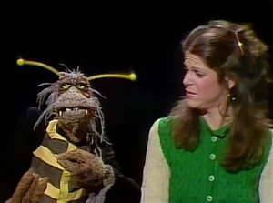 Gilda Radner with Scred on Saturday Night Live.