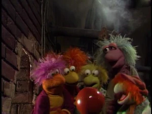 The Fraggle Five encounter a "hideous round thing" (Sprocket's toy ball).