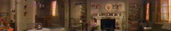 Panorama of the interior prior to Fozzie and the gang's invasion.