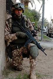 Kanjorien regular in combat training.