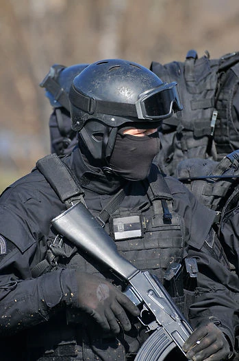 Serbian-soldier_pics210-21089.jpg