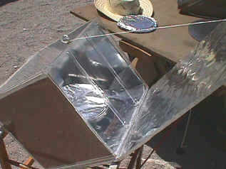 Image:Interesting_box_cooker_design.jpg