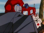 Ratchet, help! Prowl's face is missing!