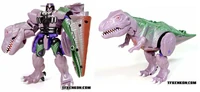 Is it me, or does his tail-weapon-thing have teeth?