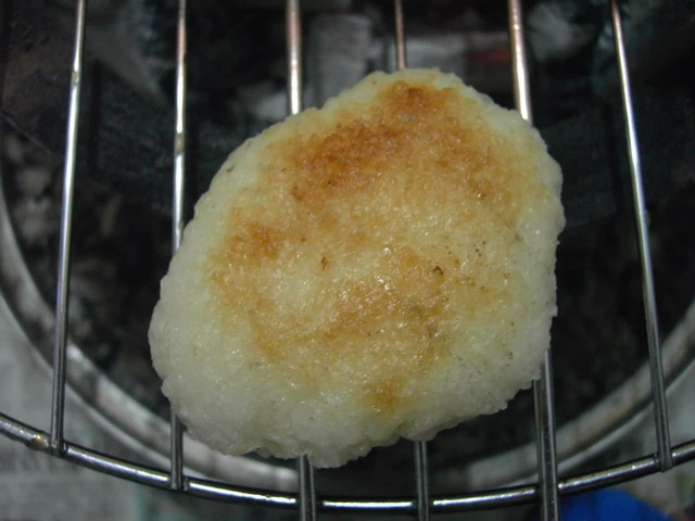 Image:烤飯團 1.jpg