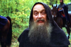 Mousesack in the TV series, played by Aleksander Bednarz