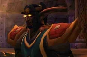 Night Elf male wearing the Barbaric Shoulders