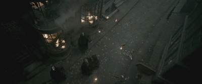 http://images1.wikia.nocookie.net/__cb20090228045617/harrypotter/images/6/6c/Death_Eaters_Apparating_from_Diagon_Alley.gif