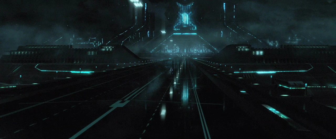 http://images1.wikia.nocookie.net/__cb20100309035549/tron/images/e/e9/Tron_legacy_city_2.jpg