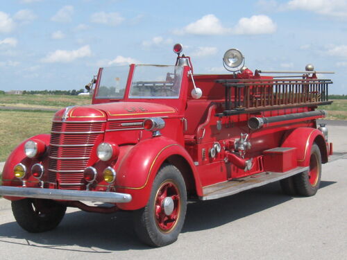 1939 International D-35 Fire Truck - Tractor & Construction Plant Wiki ...