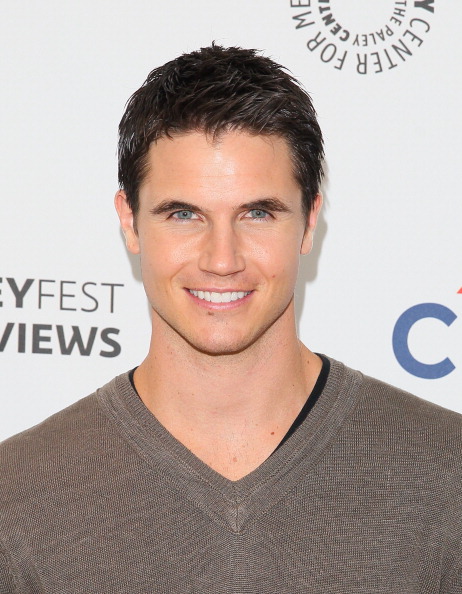Image - Robbie Amell 224.jpg - The Tomorrow People Wiki